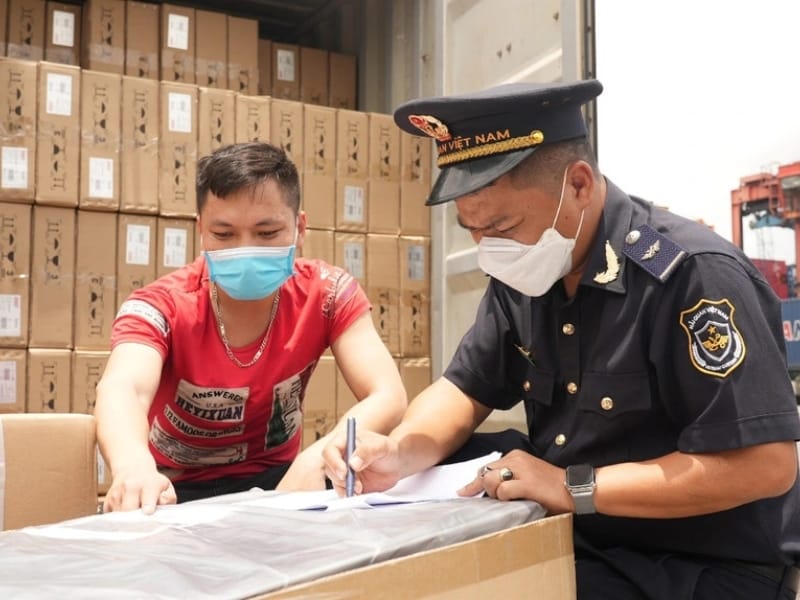 Các yếu tố ảnh hưởng đến thời gian thông quan