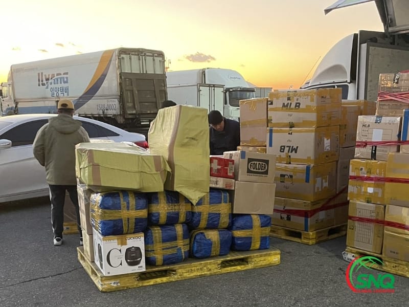 Làm gì khi đơn hàng bị giữ lại hoặc gặp vấn đề trong quá trình thông quan